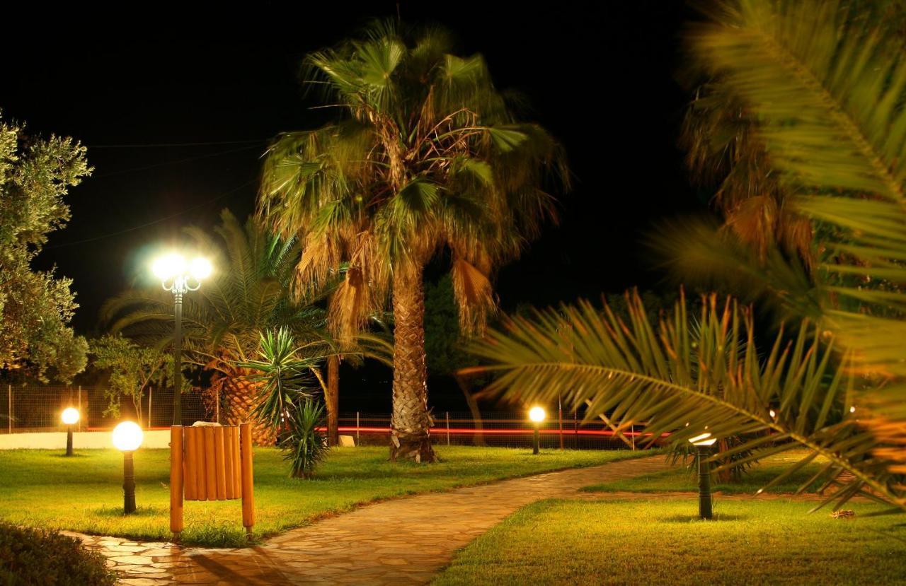 Razi Beach Lefokastro Exterior photo