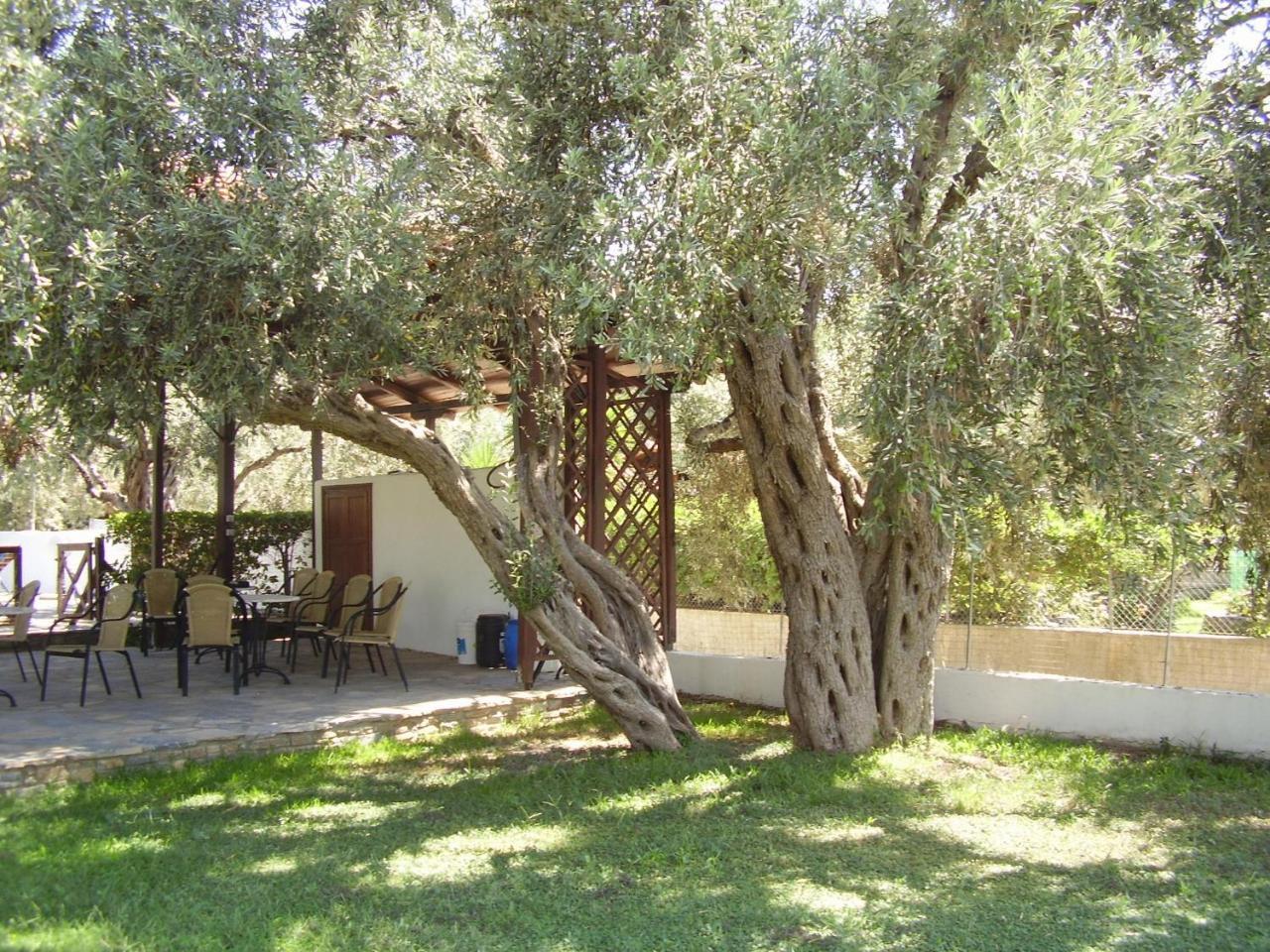 Razi Beach Lefokastro Exterior photo